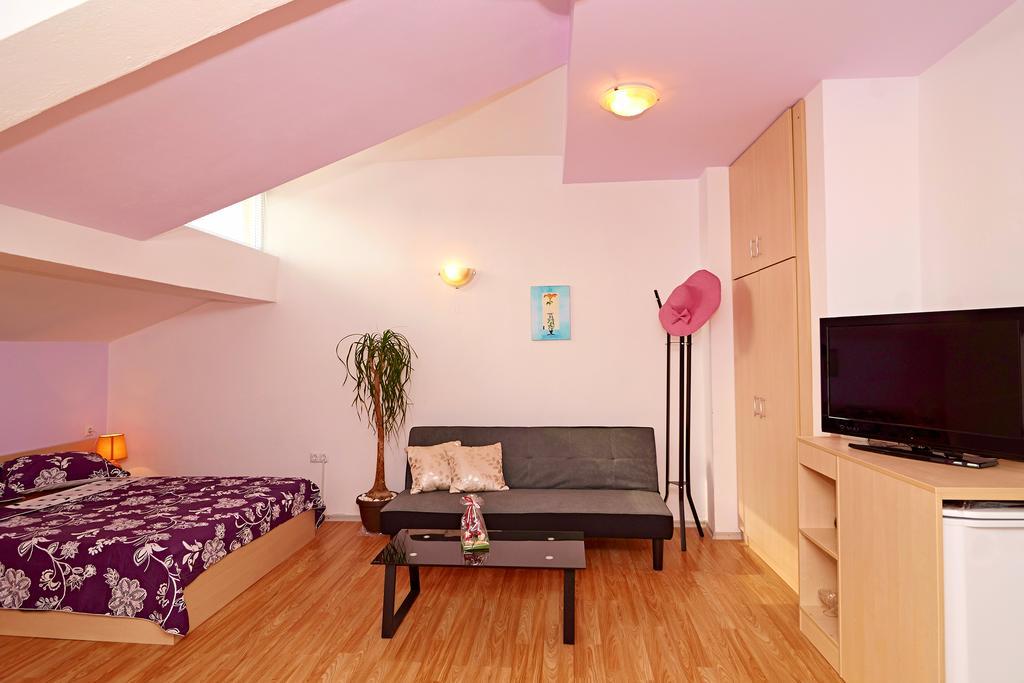 Batak Studio Burgas Номер фото